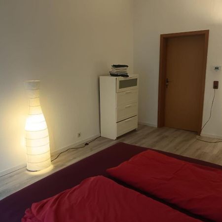 Flat In Neo Country Style Aus Gruenderzeit Bis 6 Person Appartement Leipzig Buitenkant foto