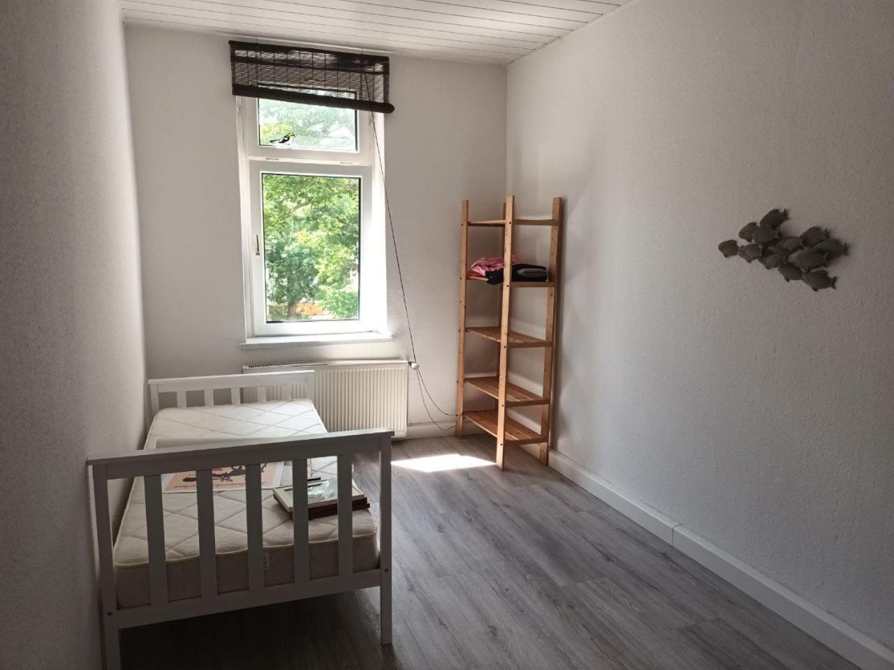 Flat In Neo Country Style Aus Gruenderzeit Bis 6 Person Appartement Leipzig Buitenkant foto