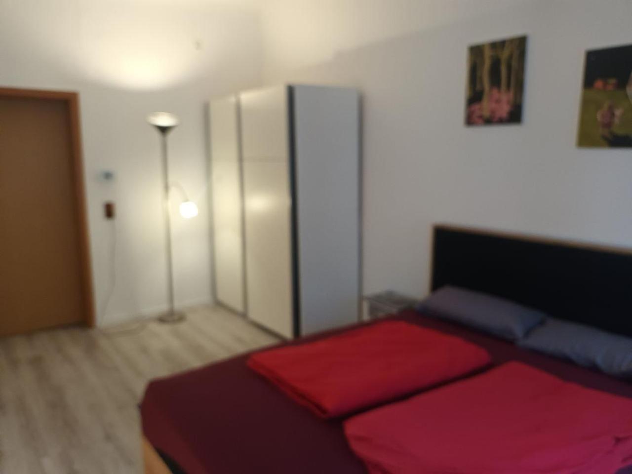 Flat In Neo Country Style Aus Gruenderzeit Bis 6 Person Appartement Leipzig Buitenkant foto