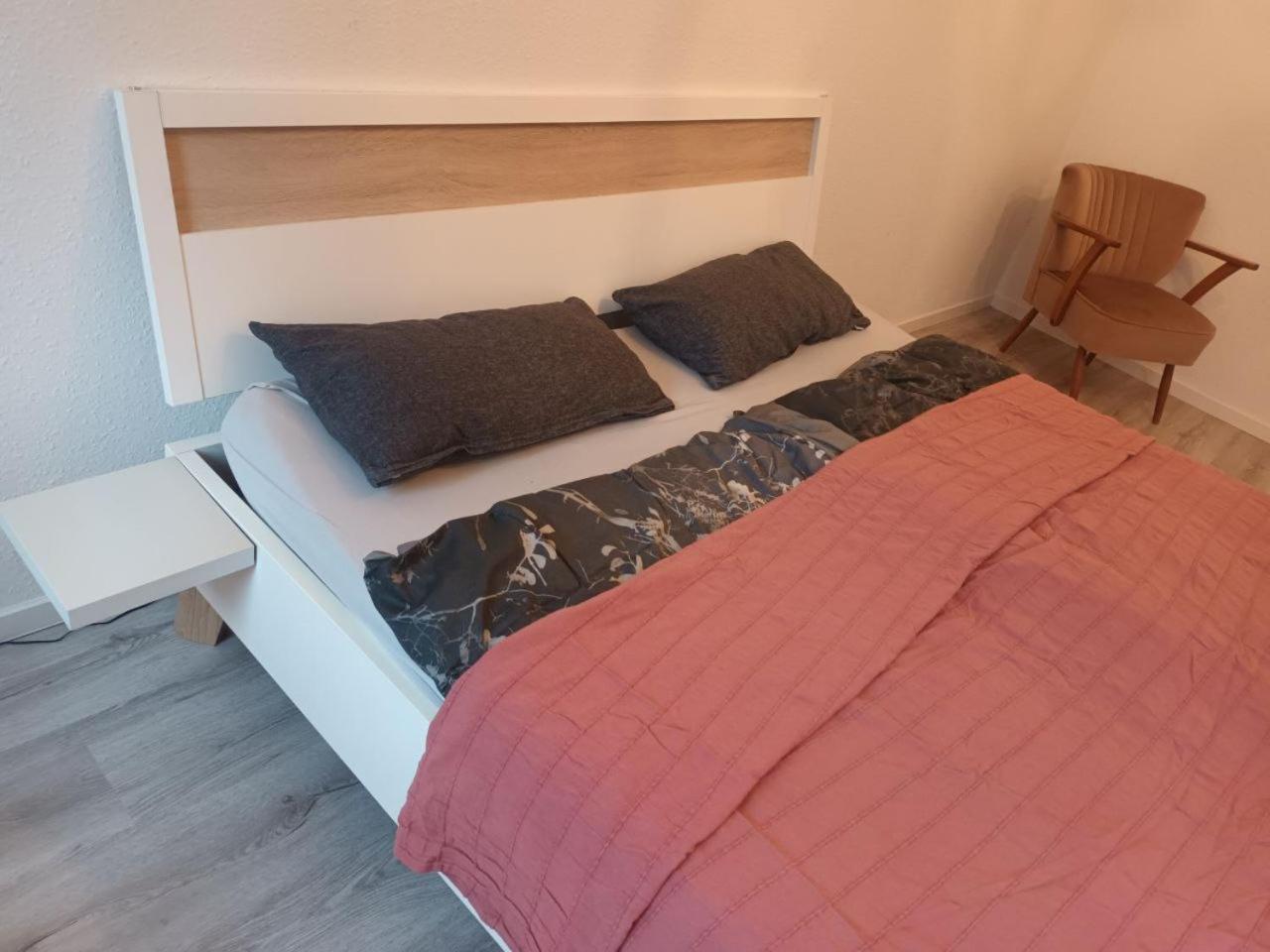 Flat In Neo Country Style Aus Gruenderzeit Bis 6 Person Appartement Leipzig Buitenkant foto