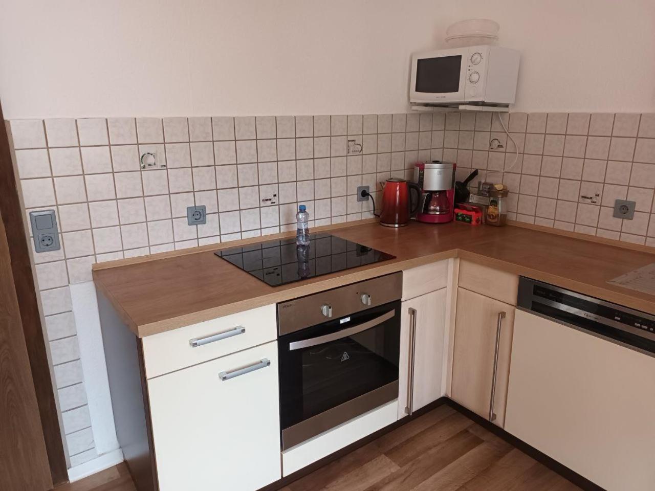 Flat In Neo Country Style Aus Gruenderzeit Bis 6 Person Appartement Leipzig Buitenkant foto