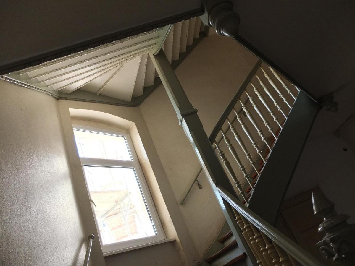 Flat In Neo Country Style Aus Gruenderzeit Bis 6 Person Appartement Leipzig Buitenkant foto